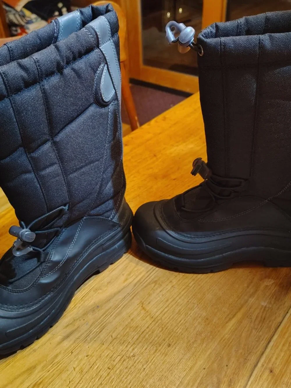 Kamik Snow Boots (Big Kids 6)
